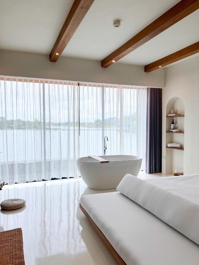 Hotel Inlaya Ratchaburi Esterno foto