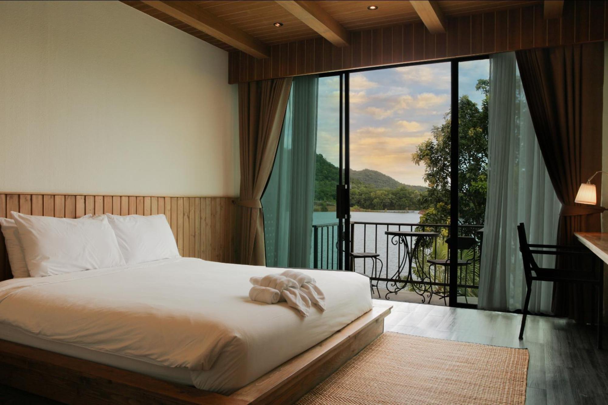 Hotel Inlaya Ratchaburi Esterno foto