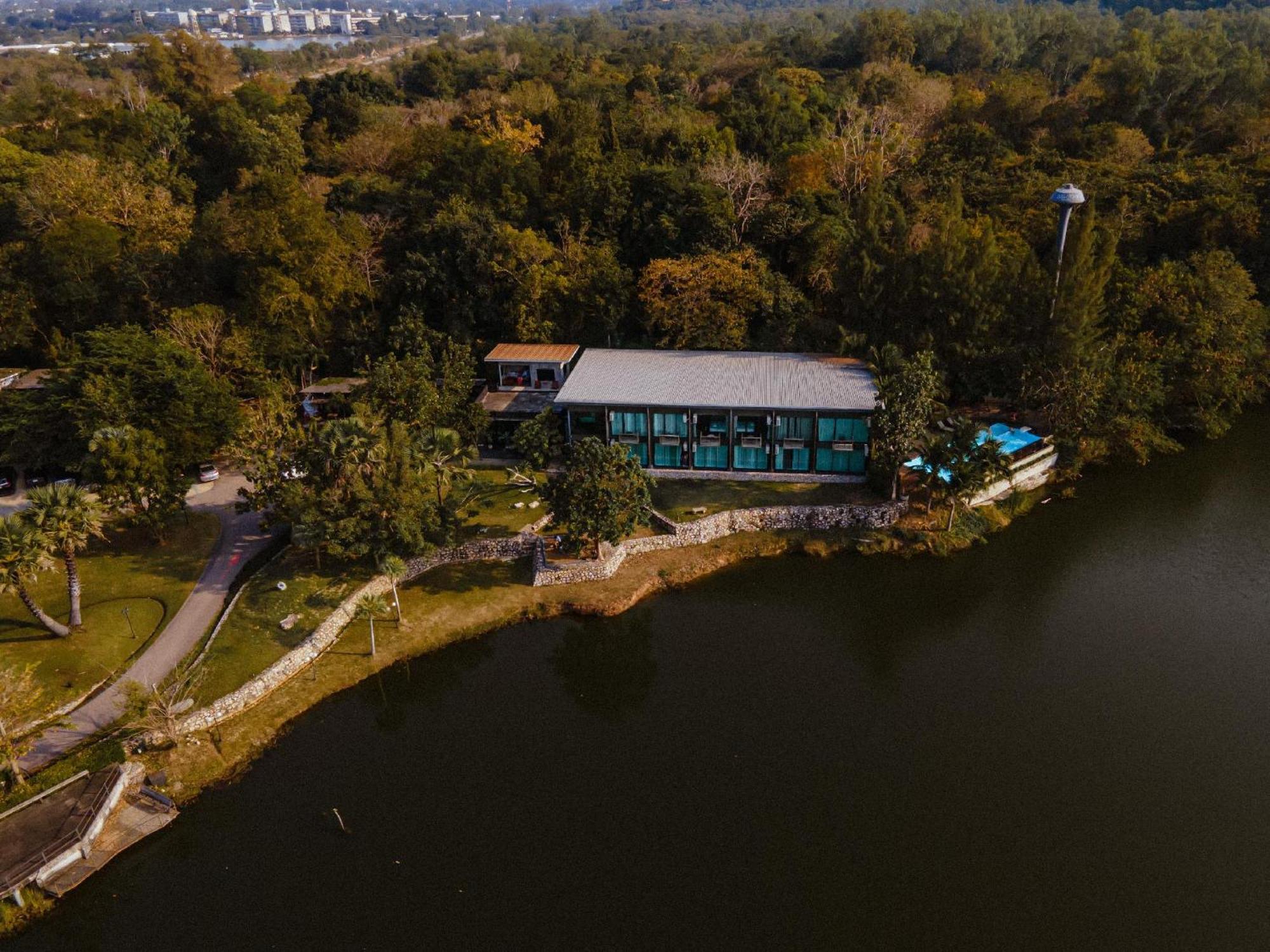 Hotel Inlaya Ratchaburi Esterno foto